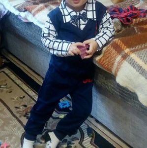 Boutique 2 Pc Set Long Sleeve Vest Bowtie Pants